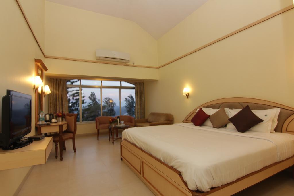 Aveda Blue Country Resort Pānchgani Exterior foto