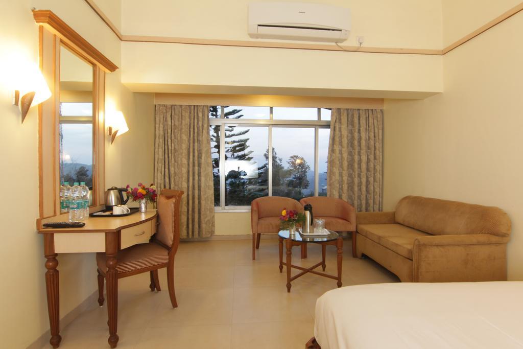 Aveda Blue Country Resort Pānchgani Quarto foto