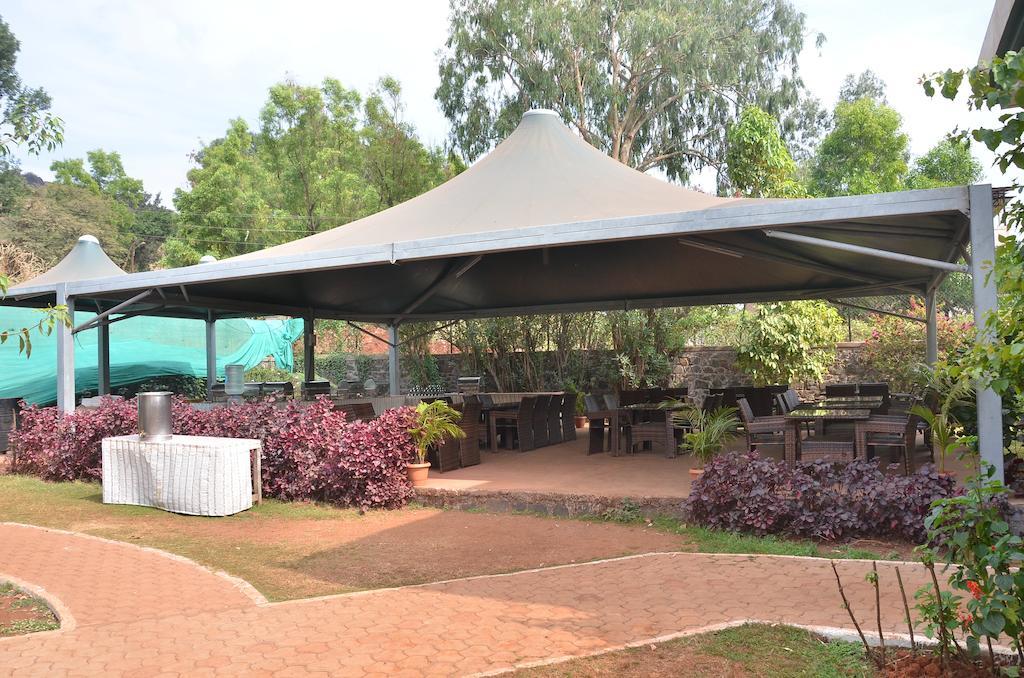 Aveda Blue Country Resort Pānchgani Exterior foto